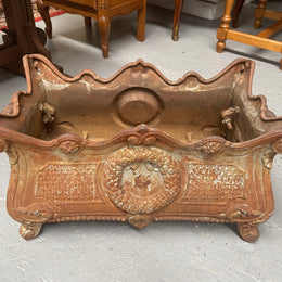 Antique French 19th century cast iron rectangular planter box with lovely details. Please see all photos as they form part of they form part of the description. 