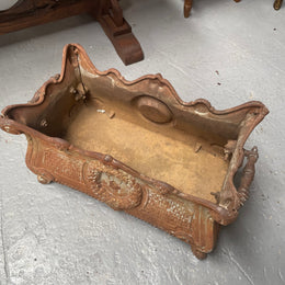 Antique French 19th century cast iron rectangular planter box with lovely details. Please see all photos as they form part of they form part of the description. 