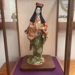 Vintage Geisha Girl in Original Show Cabinet