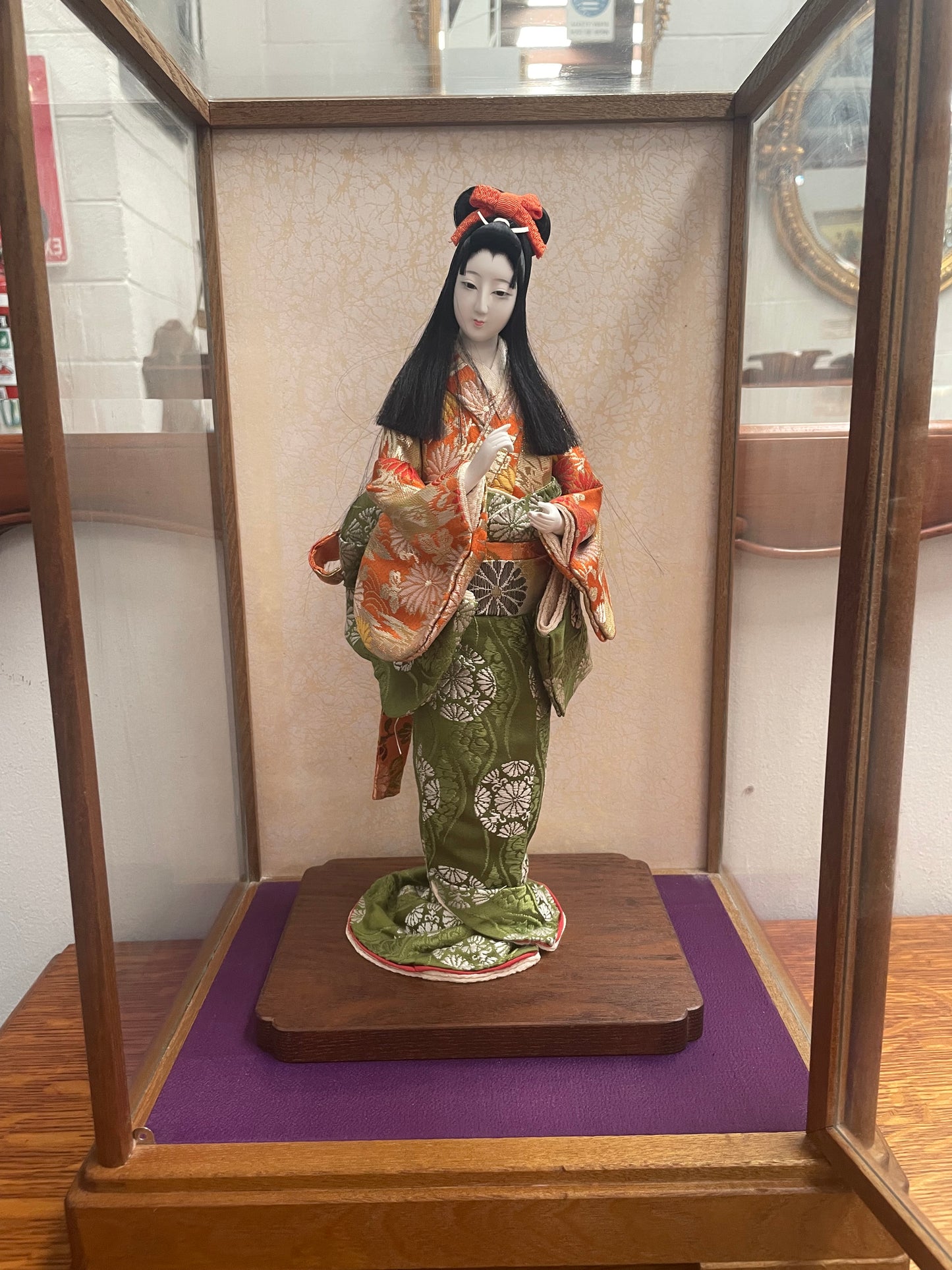 Vintage Geisha Girl in Original Show Cabinet