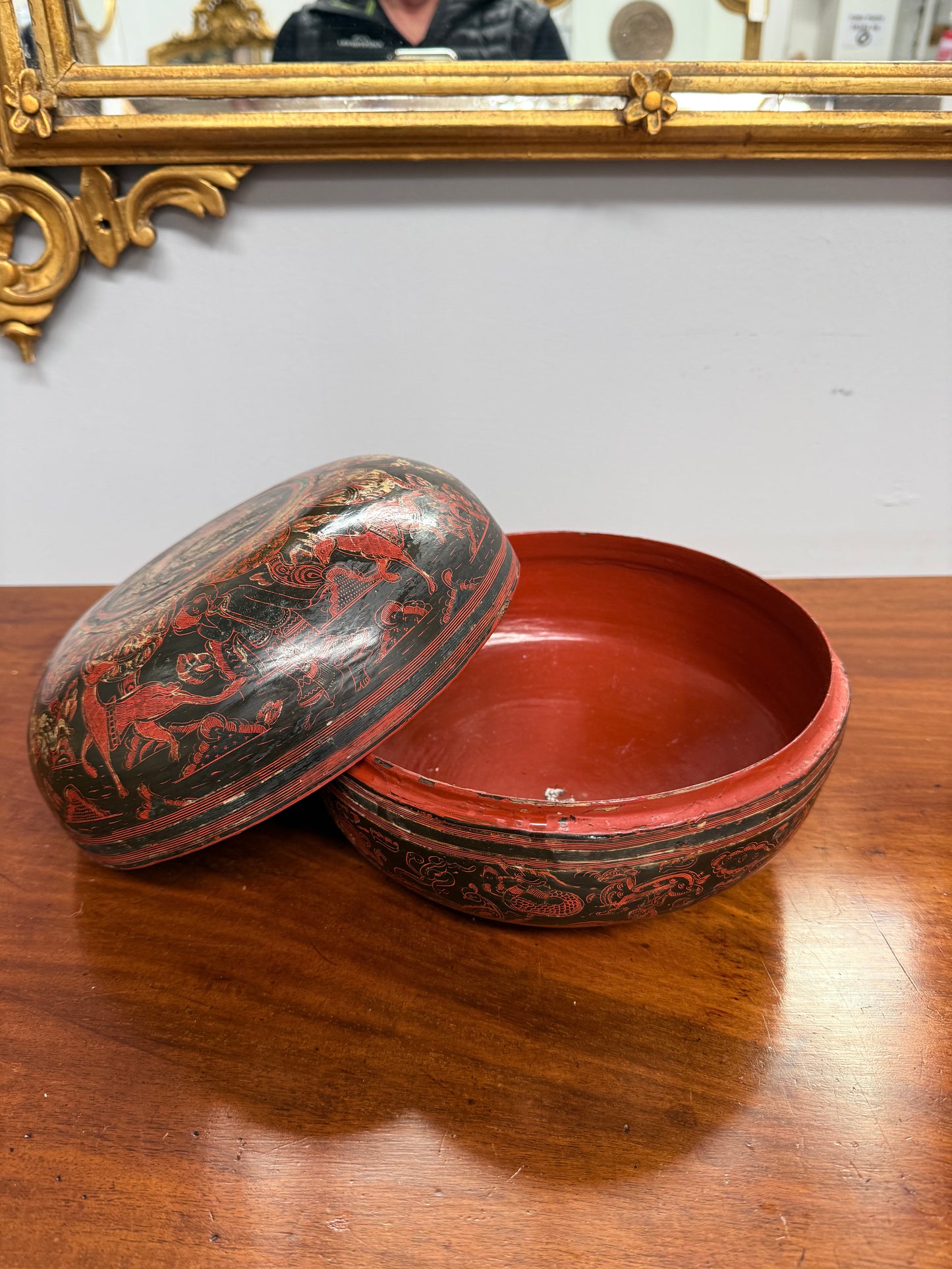 Antique Burmese/Myanmar Lacquer-Ware Round Box