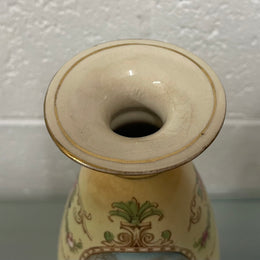 Pretty Edwardian English Vase