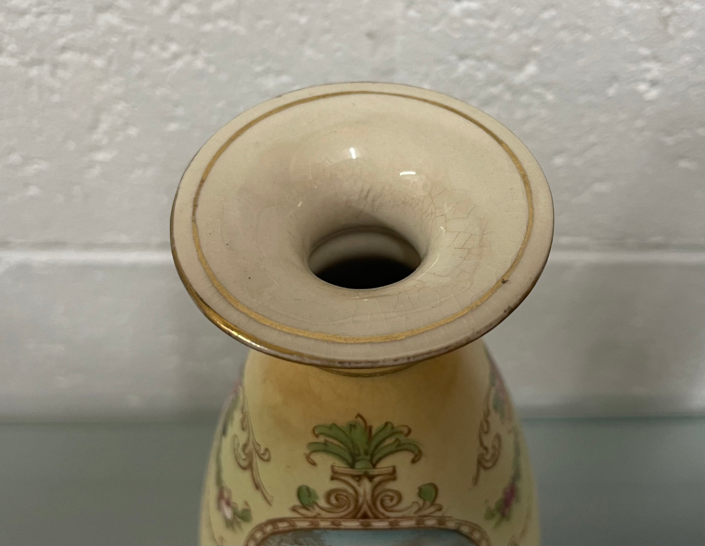 Pretty Edwardian English Vase