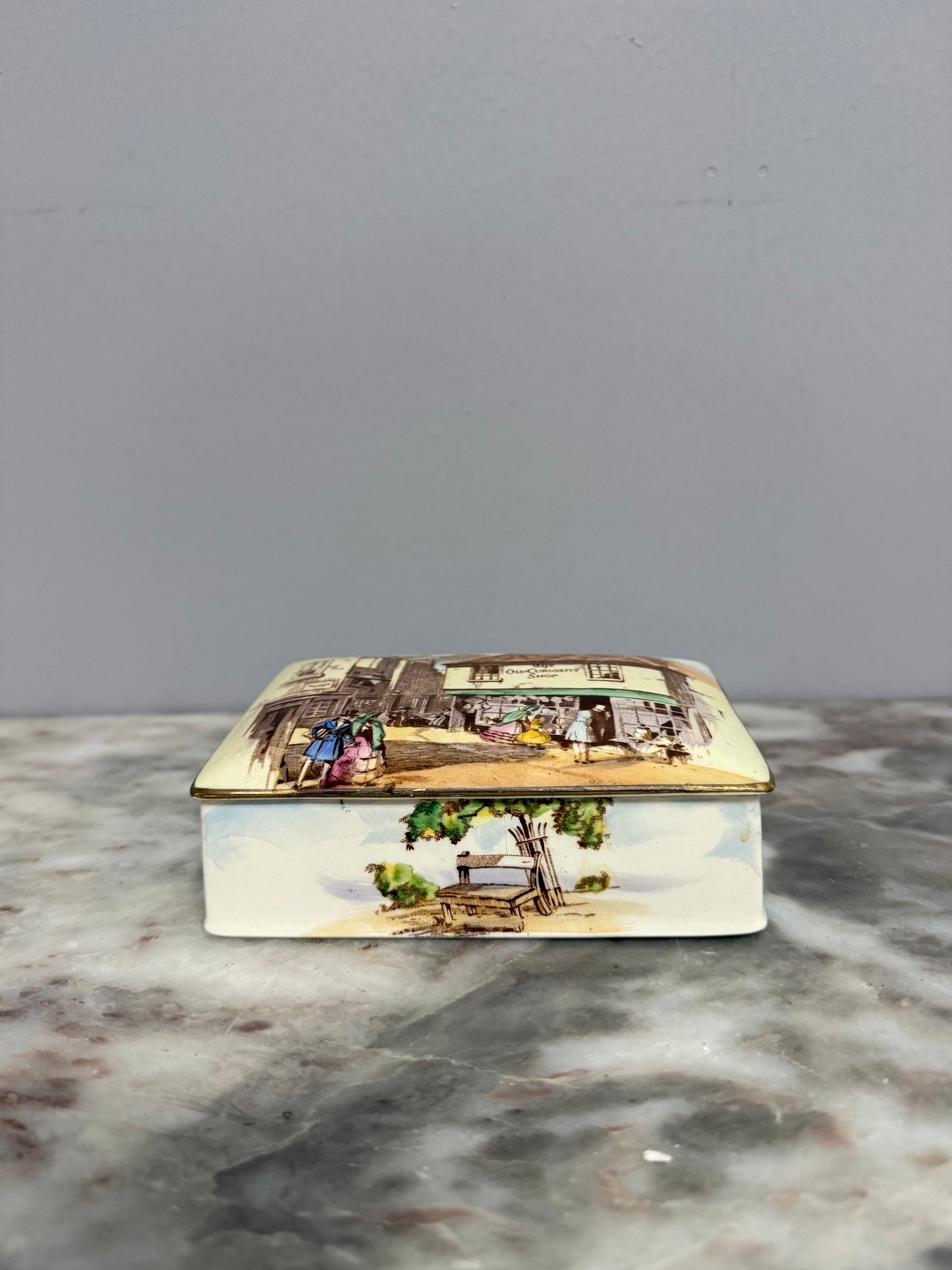 Vintage Royal Winton Old Curiosity Shop Trinket Box