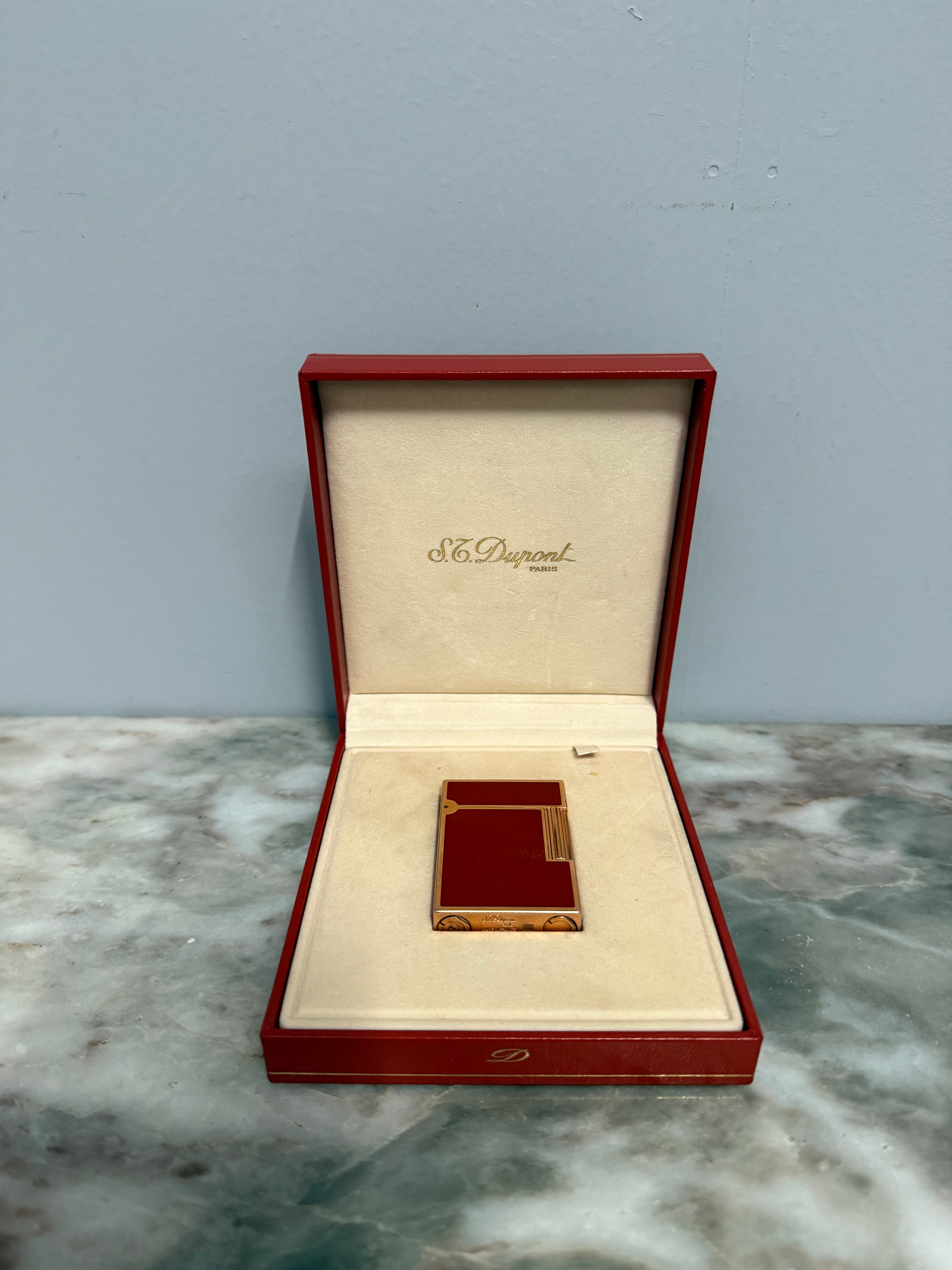 S.T.Dupont Pocket Lighter In Orig Box