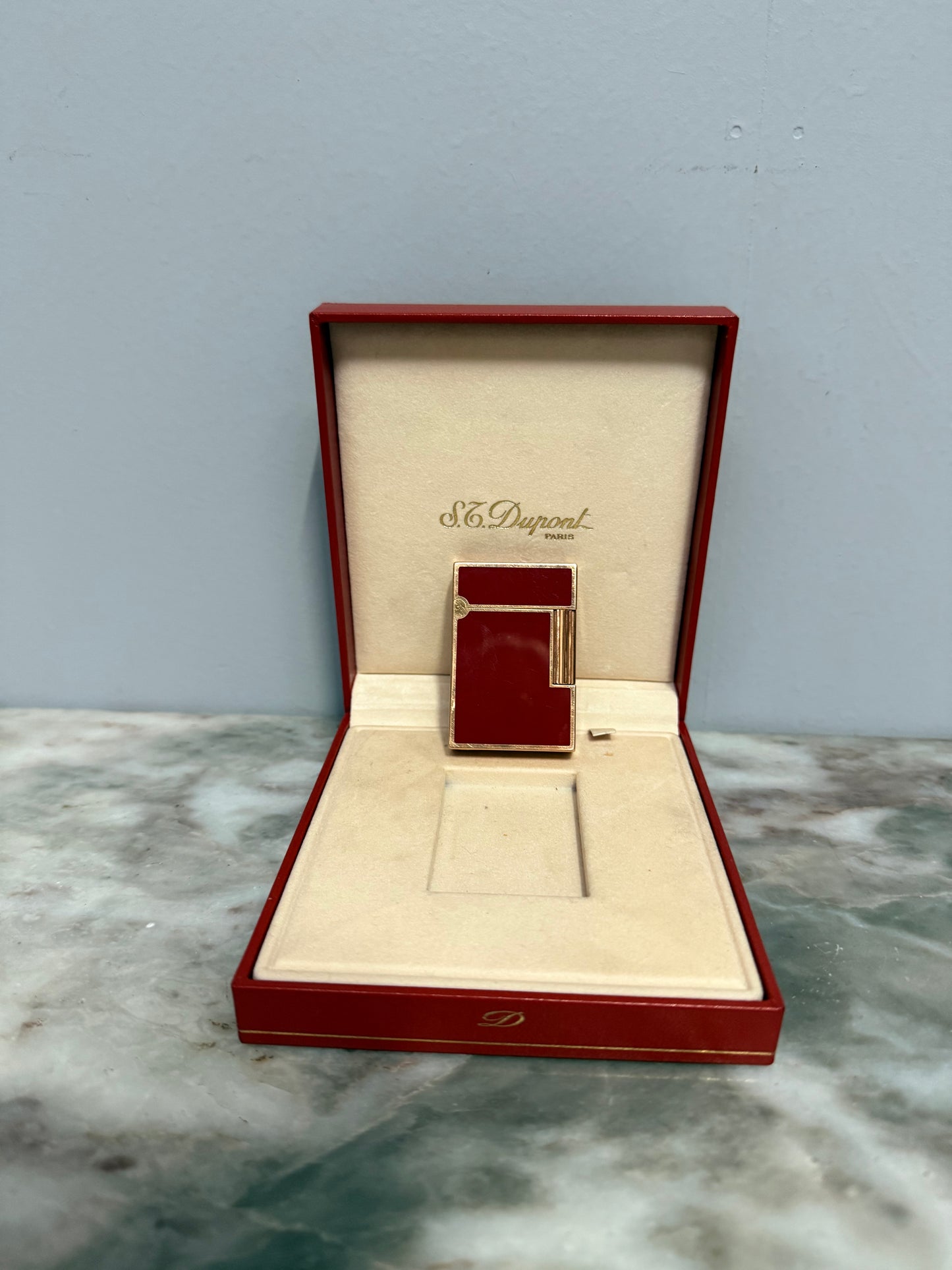 S.T.Dupont Pocket Lighter In Orig Box