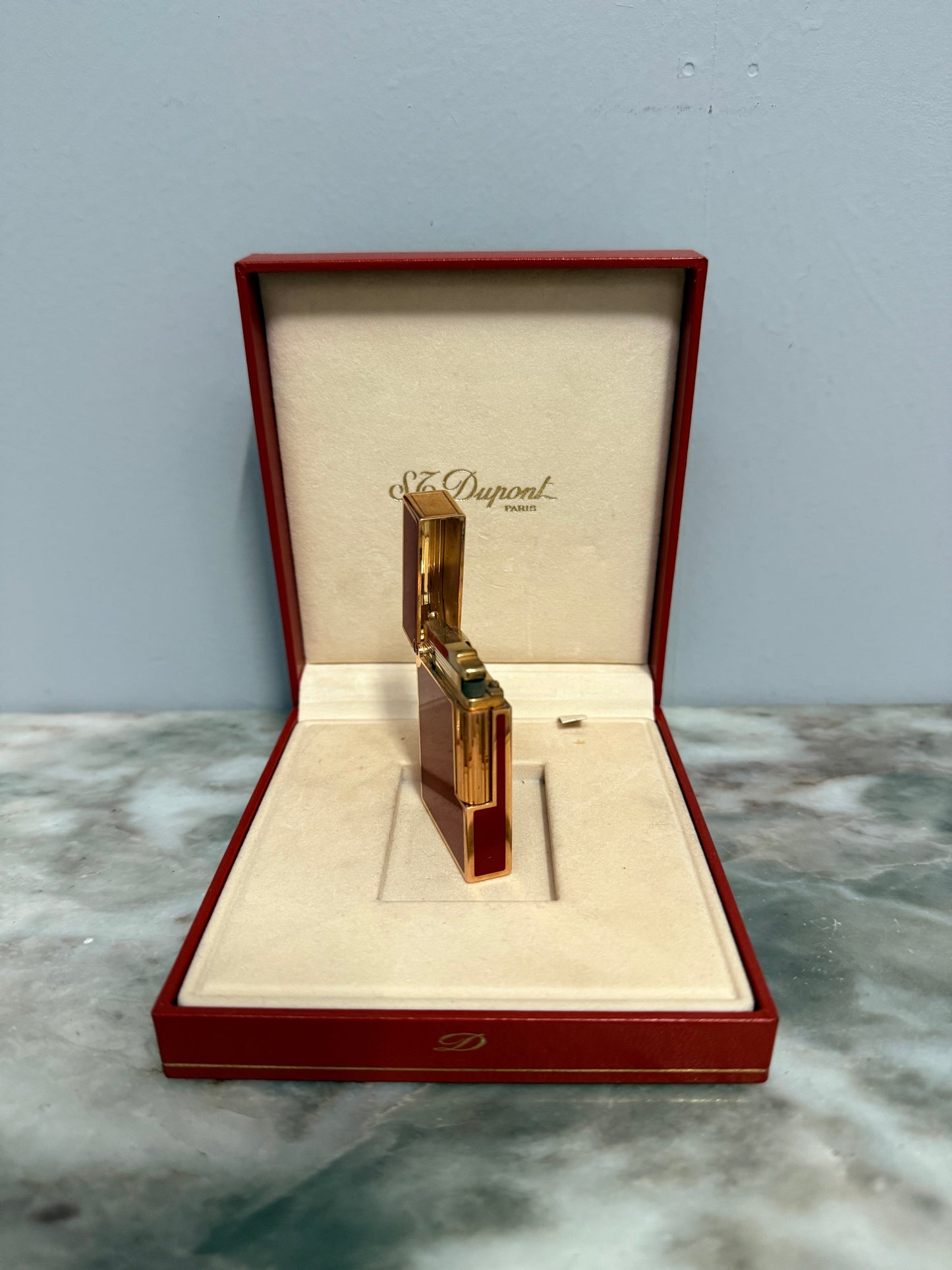 S.T.Dupont Pocket Lighter In Orig Box
