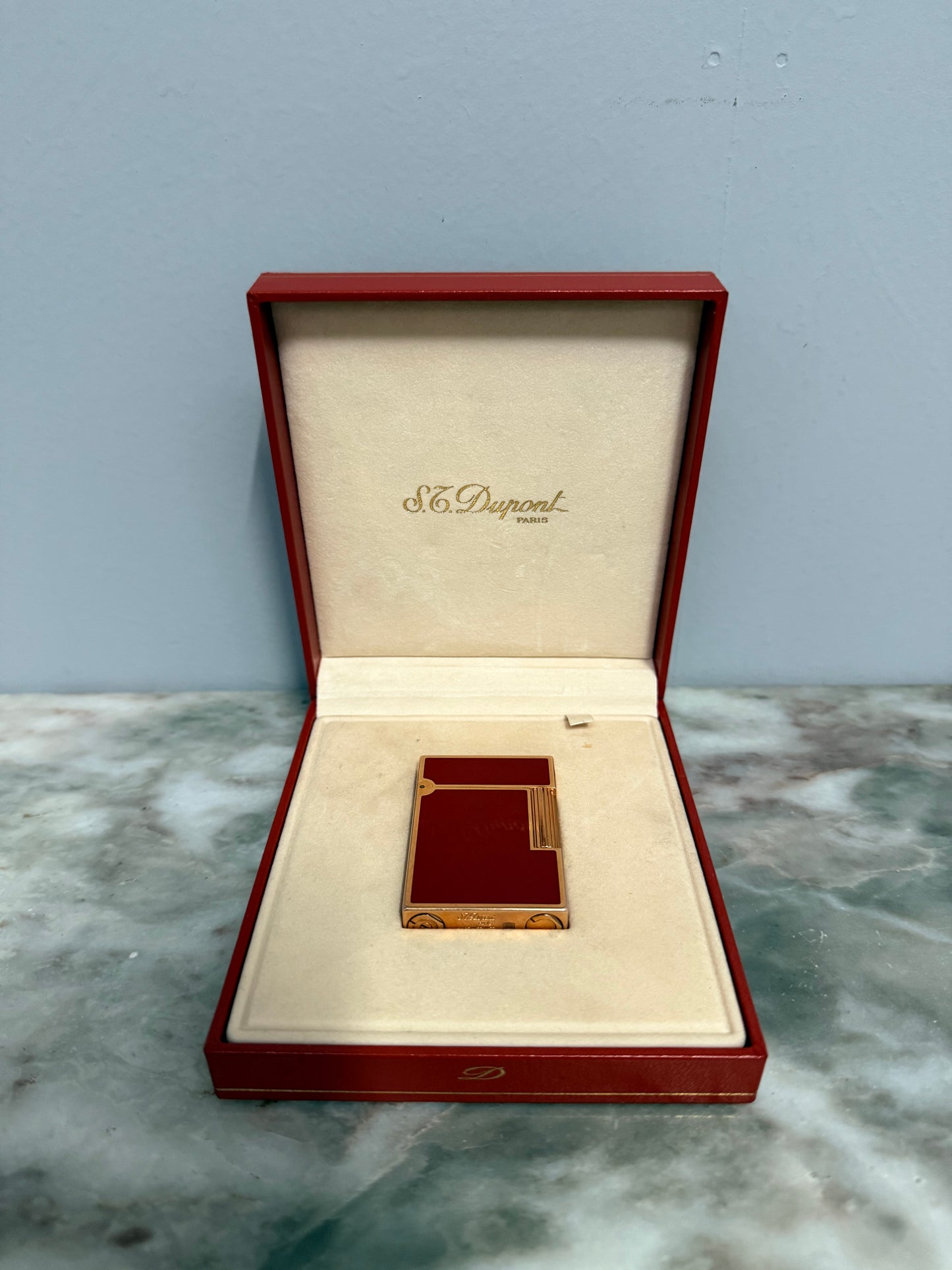 S.T.Dupont Pocket Lighter In Orig Box