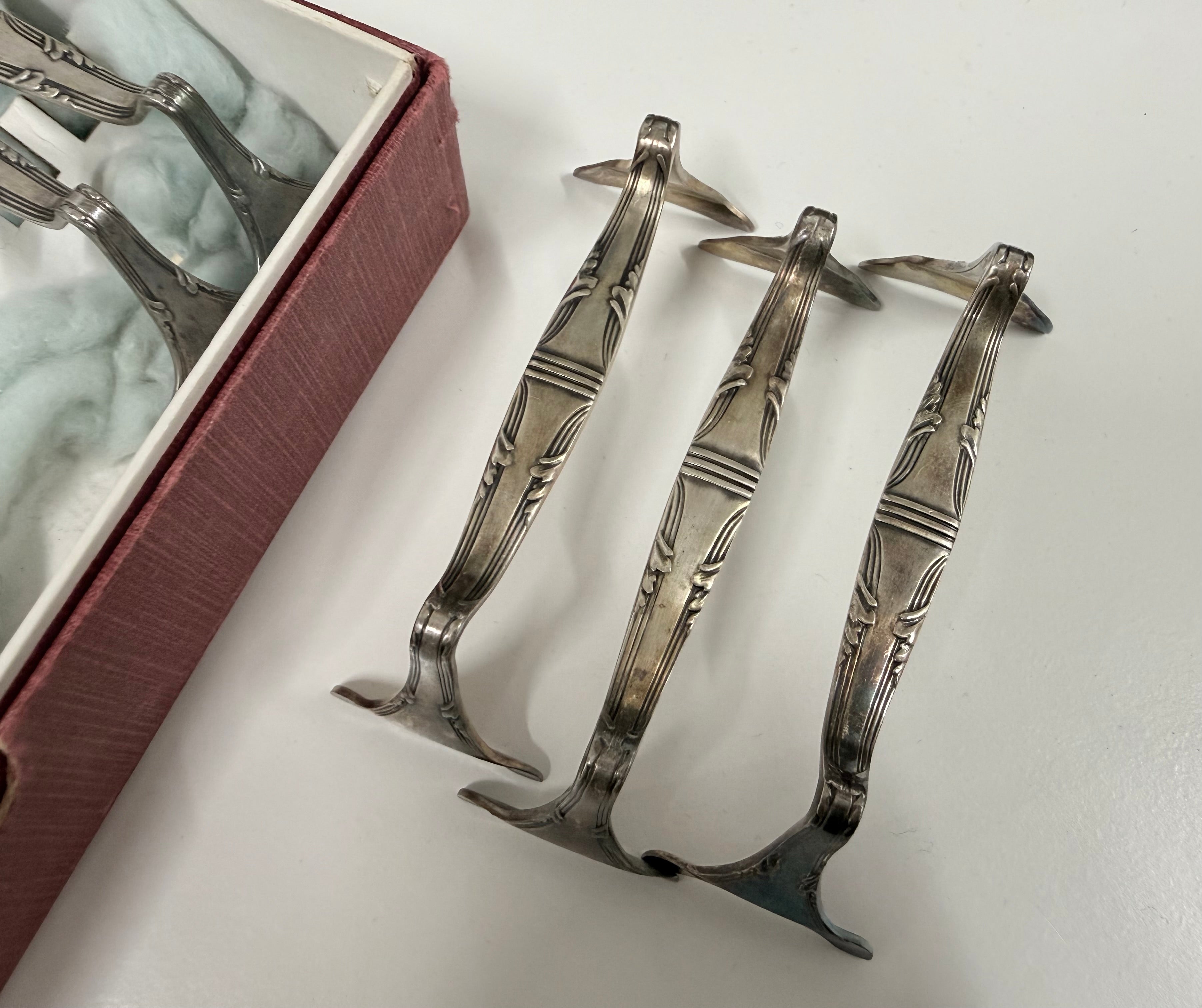 Vintage Wellner Signed Set 12 Knife Rests Silver Plated