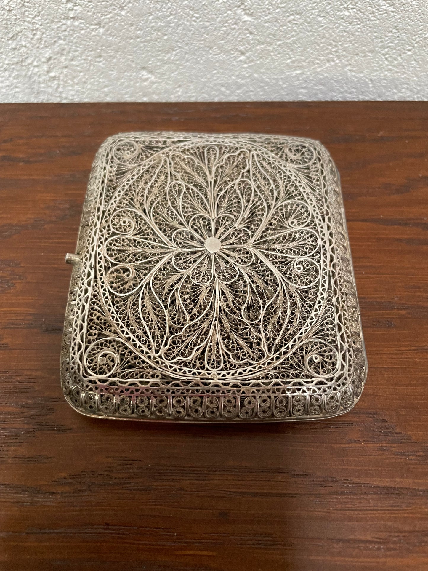 Antique Filigree Silver Case "Continental"