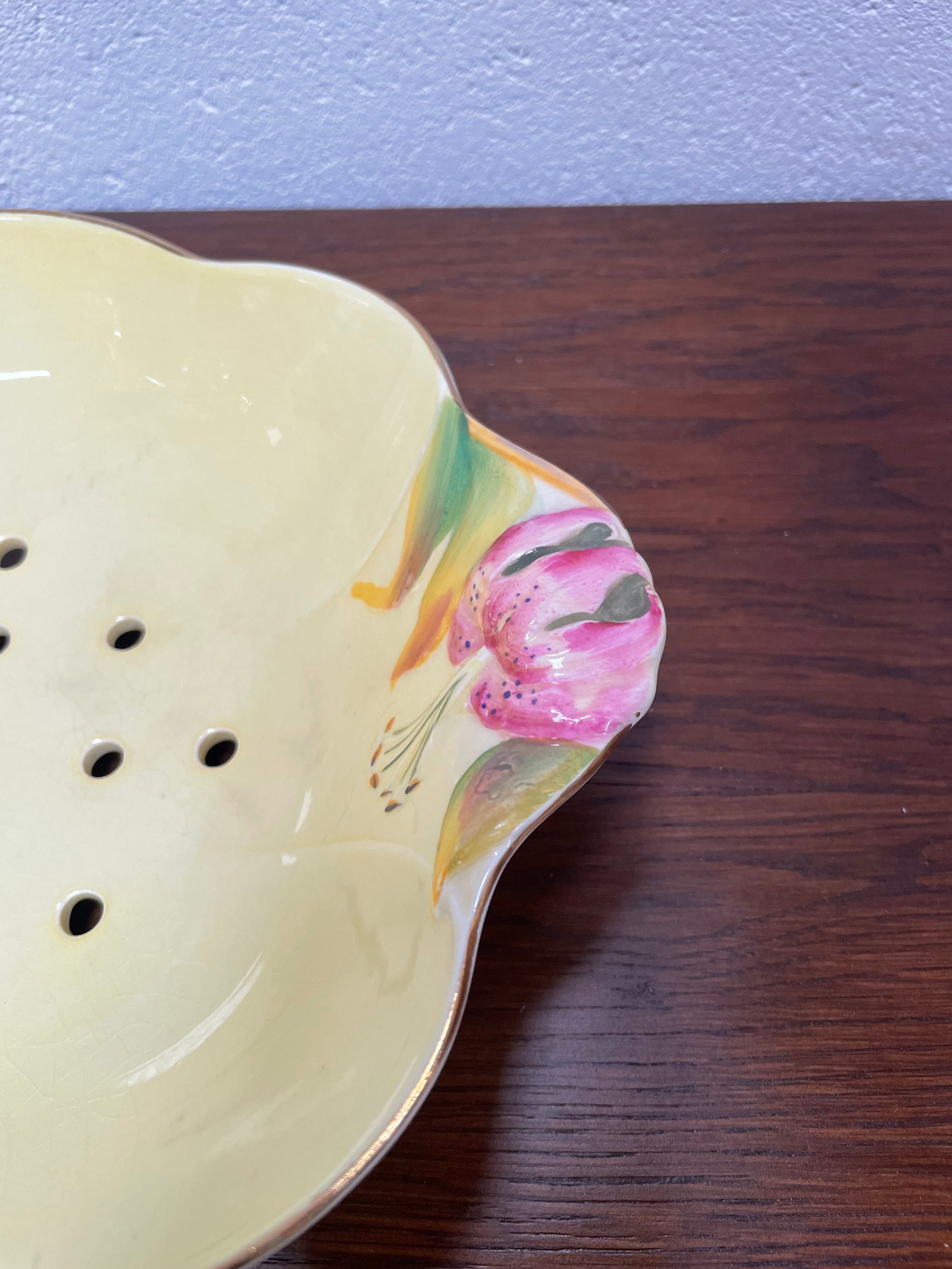 Royal Winton Petunia Draining Bowl | Antique & Vintage | Moonee Ponds Antiques | Australia Wide Delivery