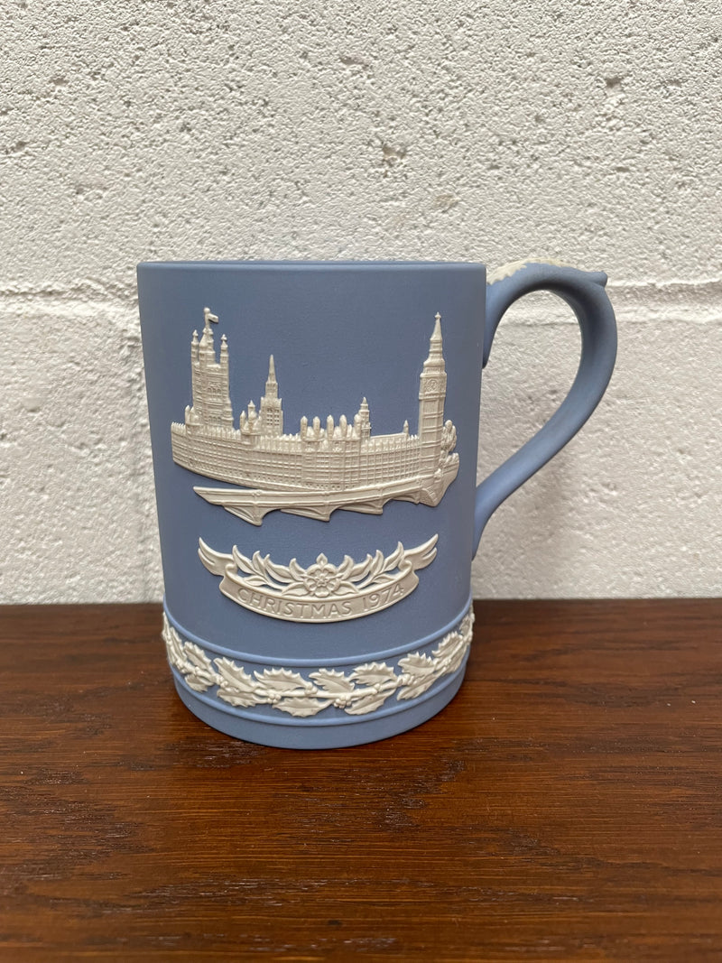 Wedgewood Christmas 1974 Mug with "Houses of Parliament". In good original condition.