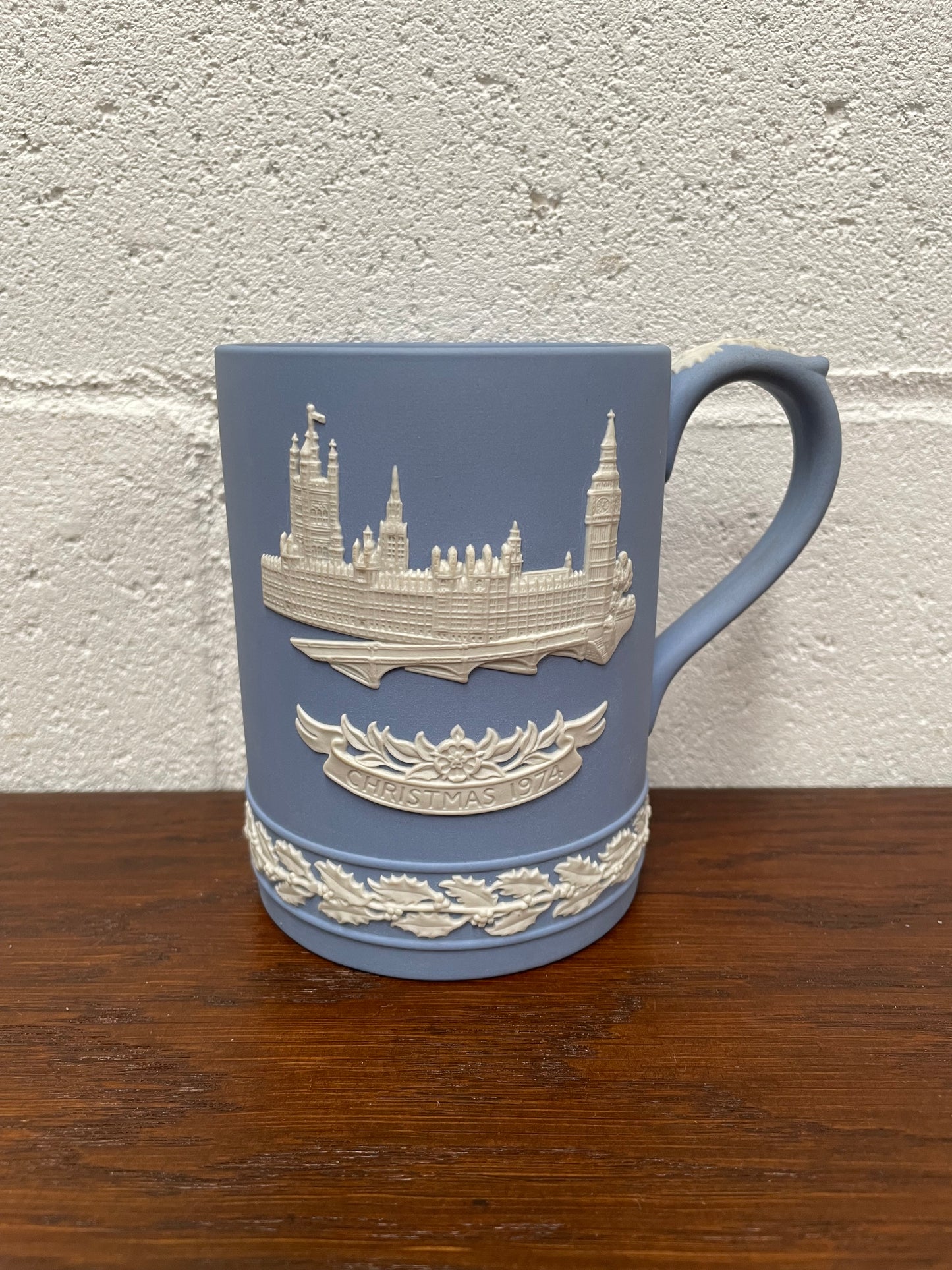 Wedgewood Christmas 1974 Mug with "Houses of Parliament". In good original condition.