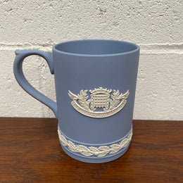 Wedgewood Christmas 1974 Mug with "Houses of Parliament". In good original condition.