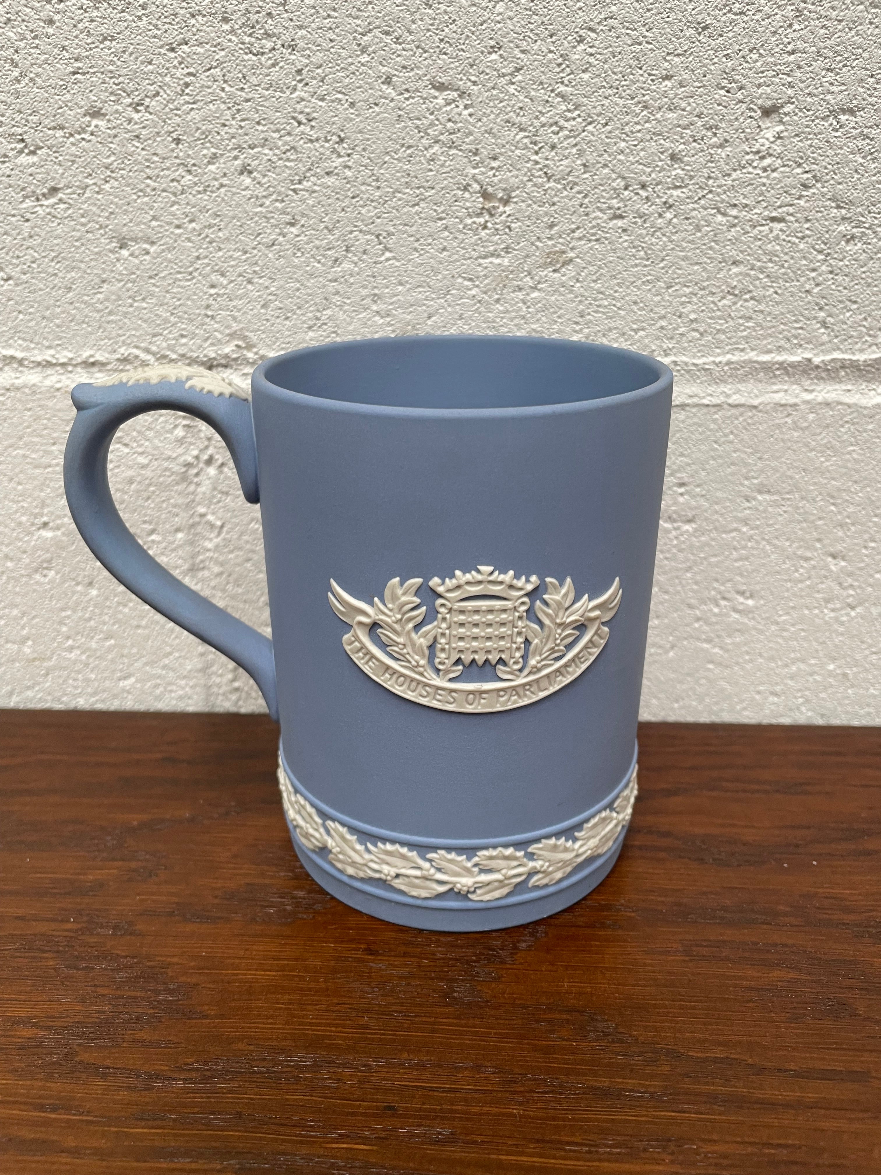 Wedgewood Christmas 1974 Mug with "Houses of Parliament"