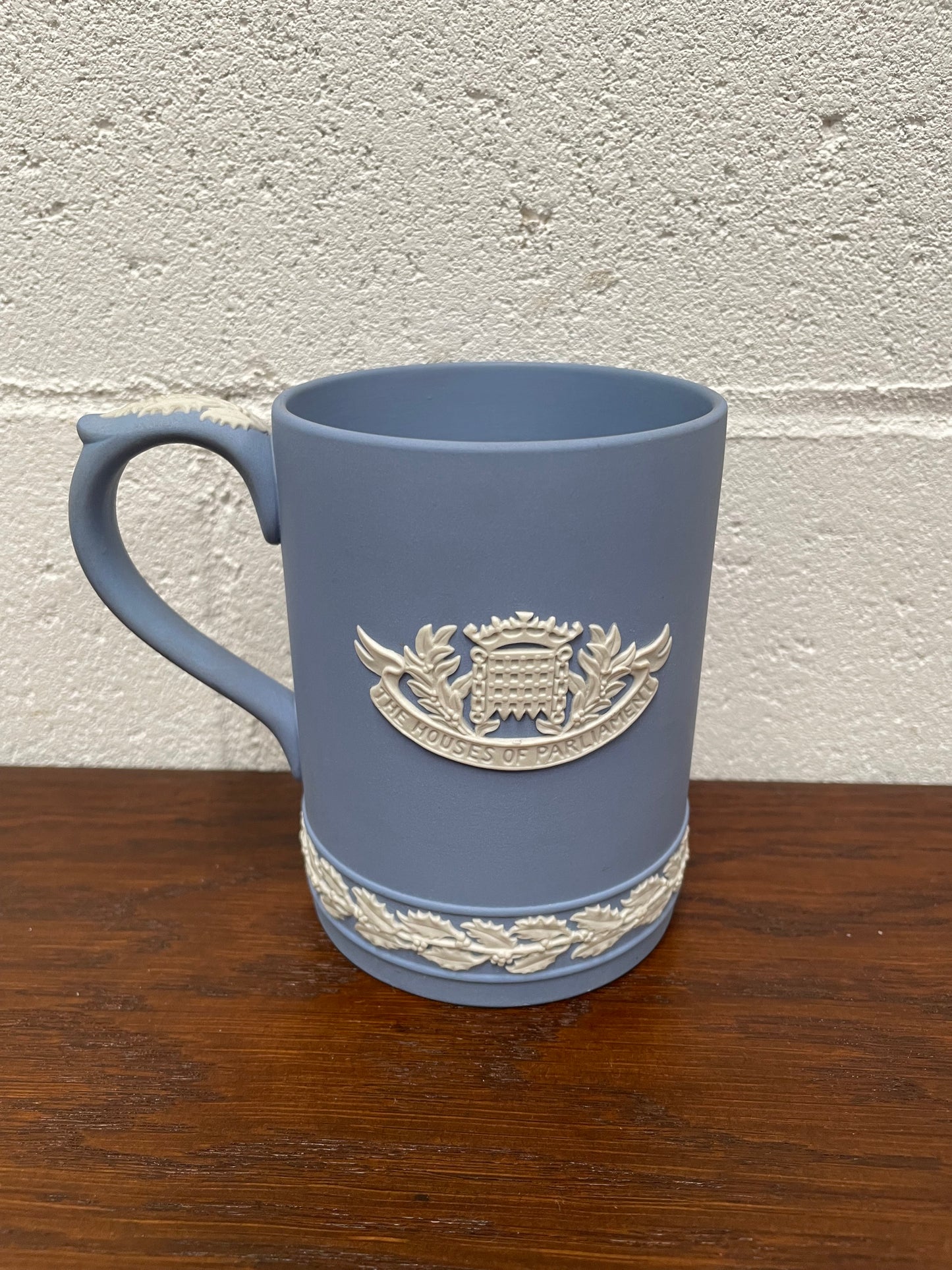 Wedgewood Christmas 1974 Mug with "Houses of Parliament". In good original condition.