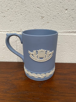 Wedgewood Christmas 1974 Mug with "Houses of Parliament" | Antique & Vintage | Moonee Ponds Antiques | Australia Wide Delivery