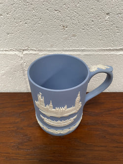 Wedgewood Christmas 1974 Mug with "Houses of Parliament" | Antique & Vintage | Moonee Ponds Antiques | Australia Wide Delivery