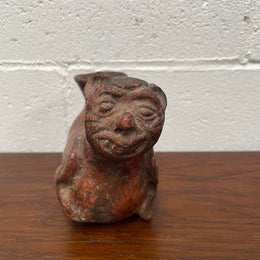 Pre-Columbia terracotta ceramic vessel. Most likely depicting a cat in good condition for its age. 