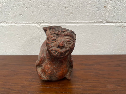 Pre-Columbia terracotta ceramic vessel. Most likely depicting a cat in good condition for its age. 