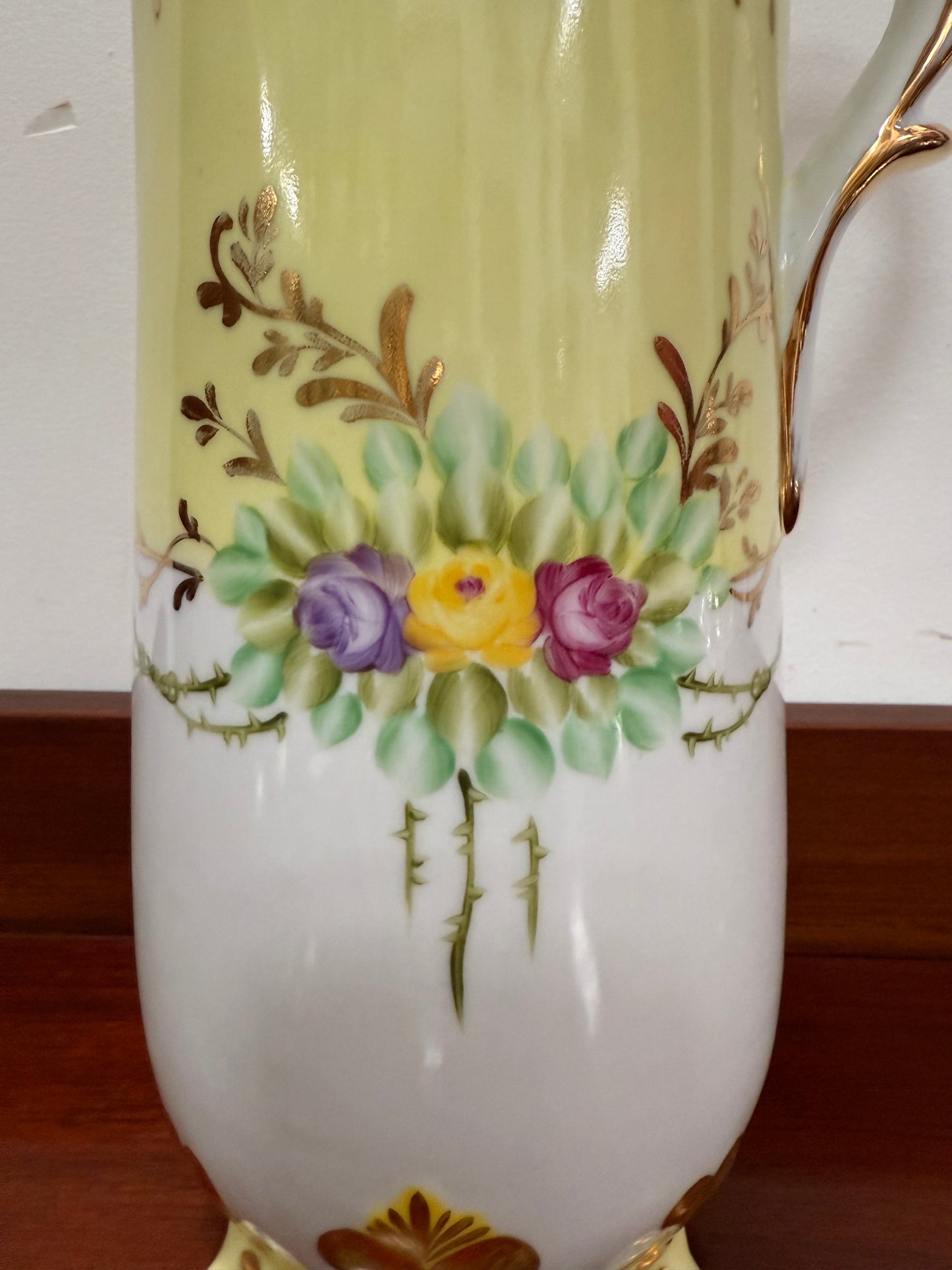 English Vintage Country Fulham Vase/Jug