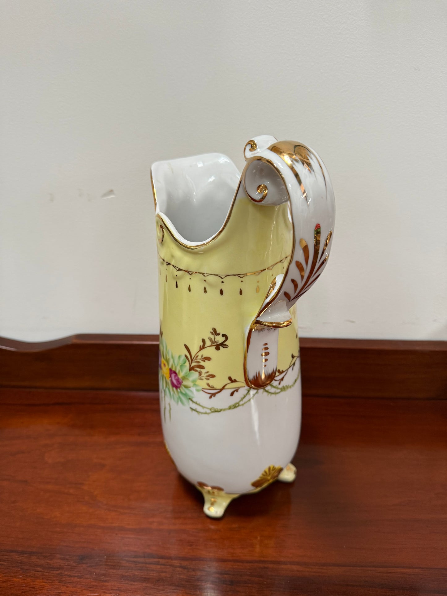 English Vintage Country Fulham Vase/Jug