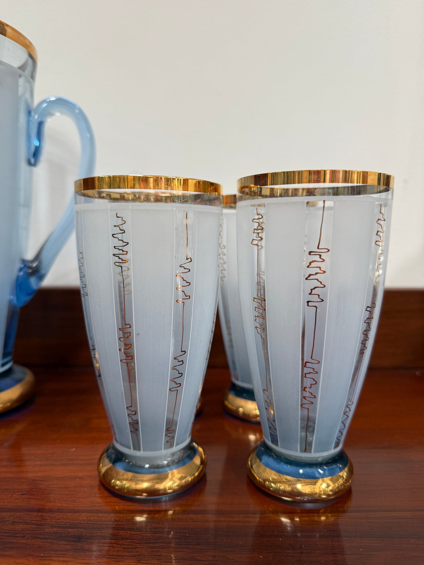 Quality Art Deco Style Lemonade Set Of Jug & 4 Glasses