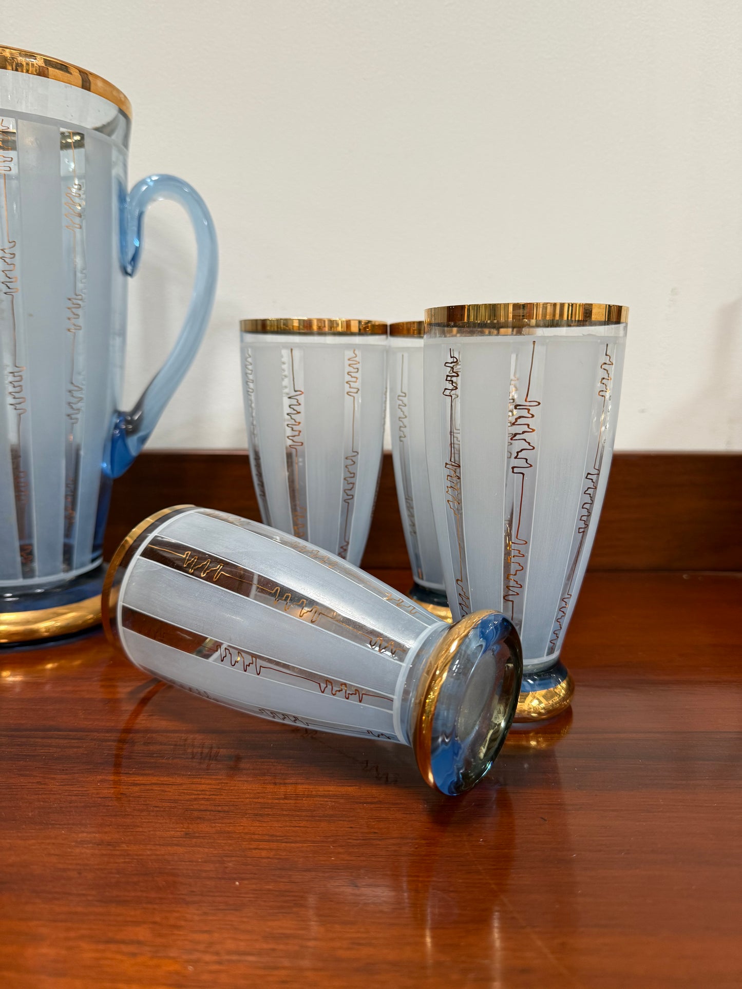 Quality Art Deco Style Lemonade Set Of Jug & 4 Glasses