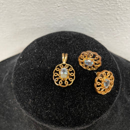 Lovely Vintage Gold Filled Pendant & Earrings Set