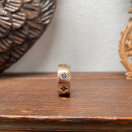 Vintage 9ct Silver Lined Ring With Sapphire