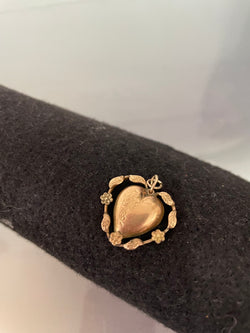 Vintage 9ct Lined Gold Heart Pendant | Antique & Vintage | Moonee Ponds Antiques | Australia Wide Delivery