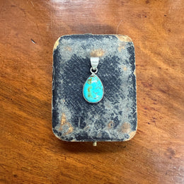 Vintage Silver & Abalone Shell Pendnat