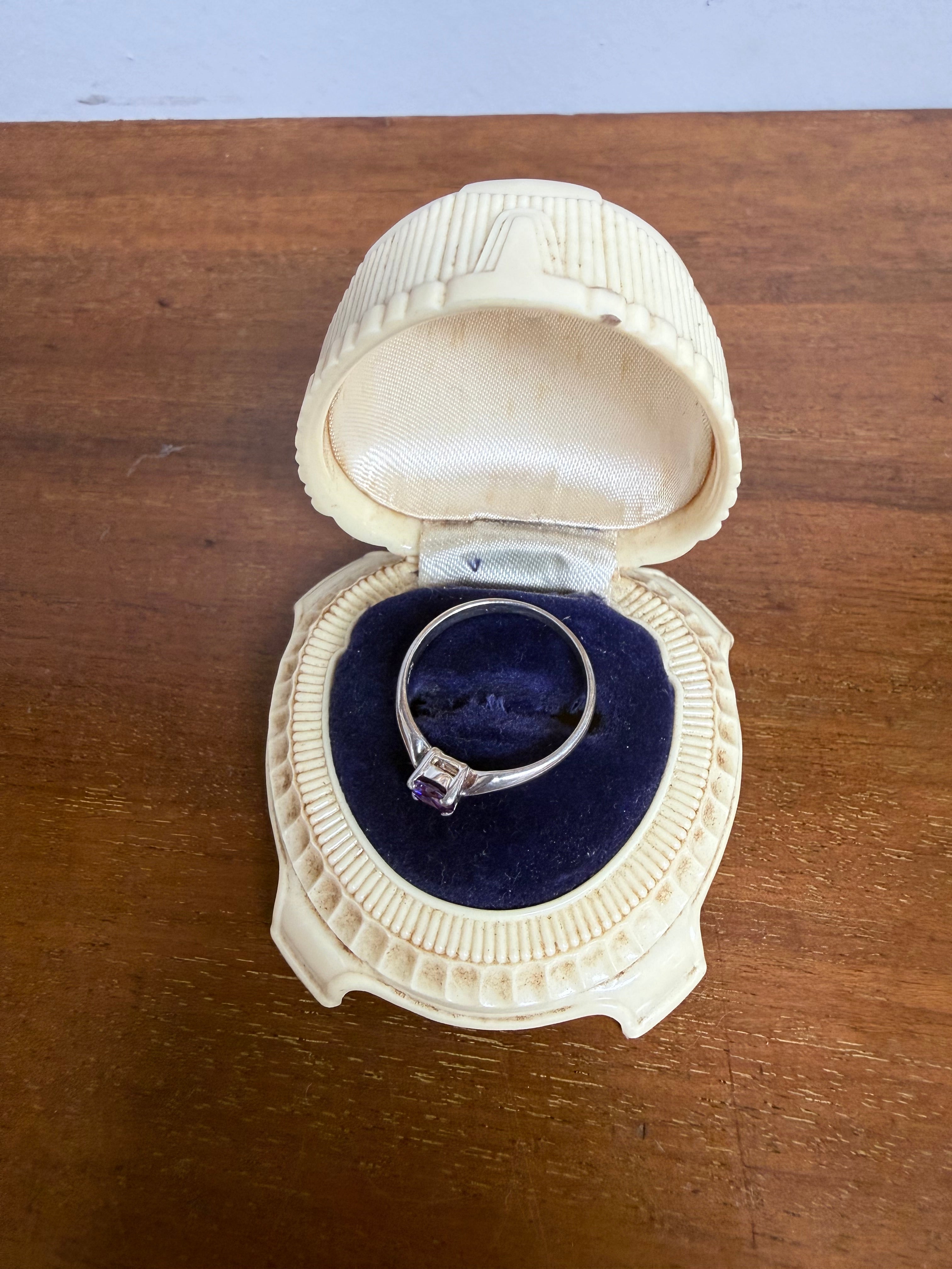 Vintage Amethyst And Silver Ring | Antique & Vintage | Moonee Ponds Antiques | Australia Wide Delivery