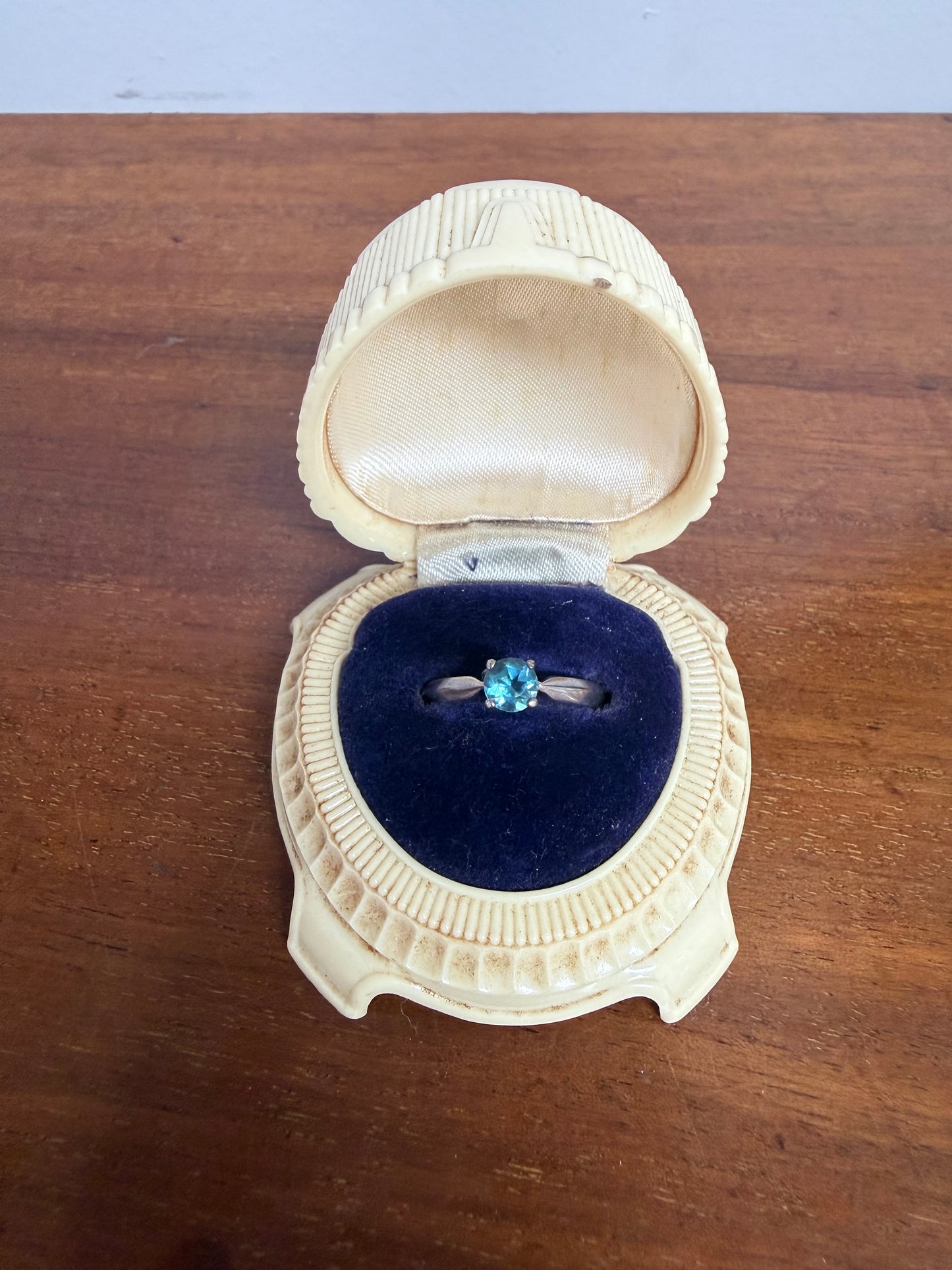 Vintage Silver & Blue Stone Ring