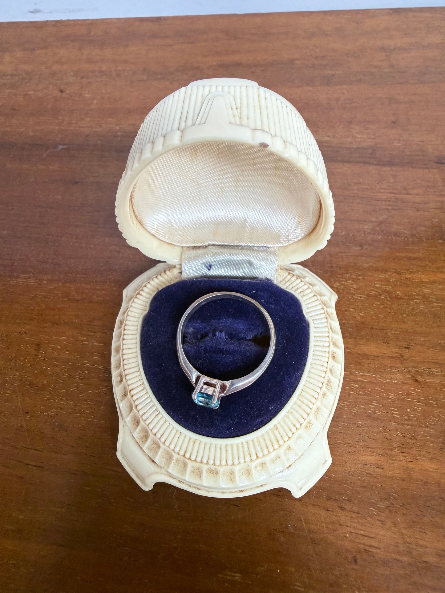 Vintage Silver & Blue Stone Ring