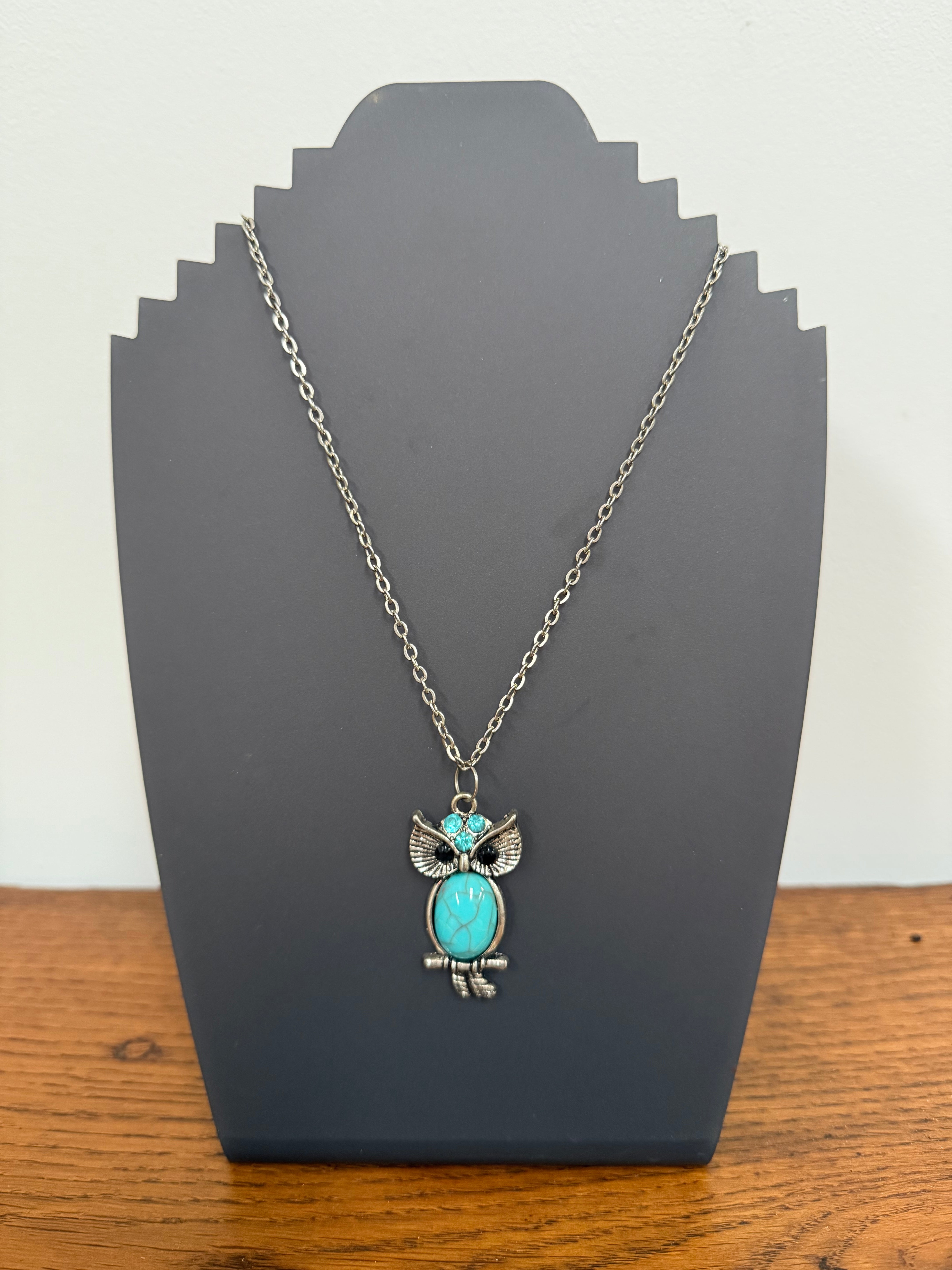 Vintage Owl Pendant & Chain