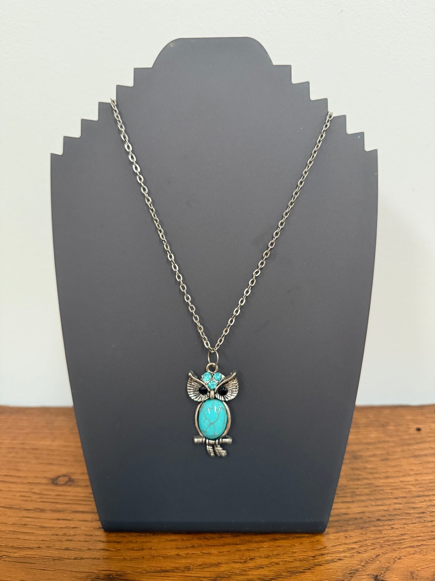 Vintage Owl Pendant & Chain