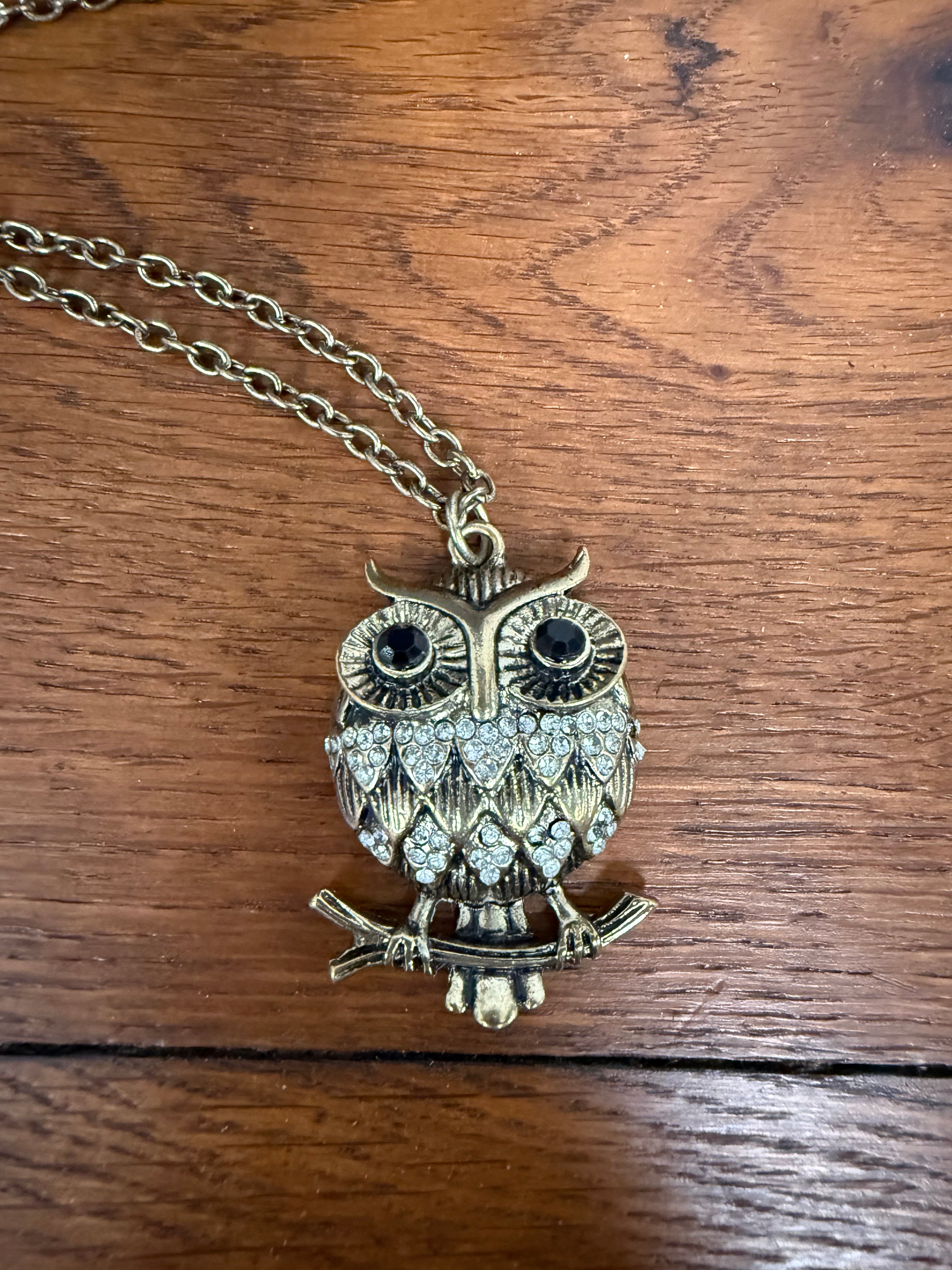 Vintage Gold Coloured Owl Pendant & Chain | Antique & Vintage | Moonee Ponds Antiques | Australia Wide Delivery