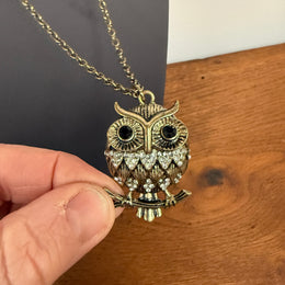 Vintage Gold Coloured Owl Pendant & Chain