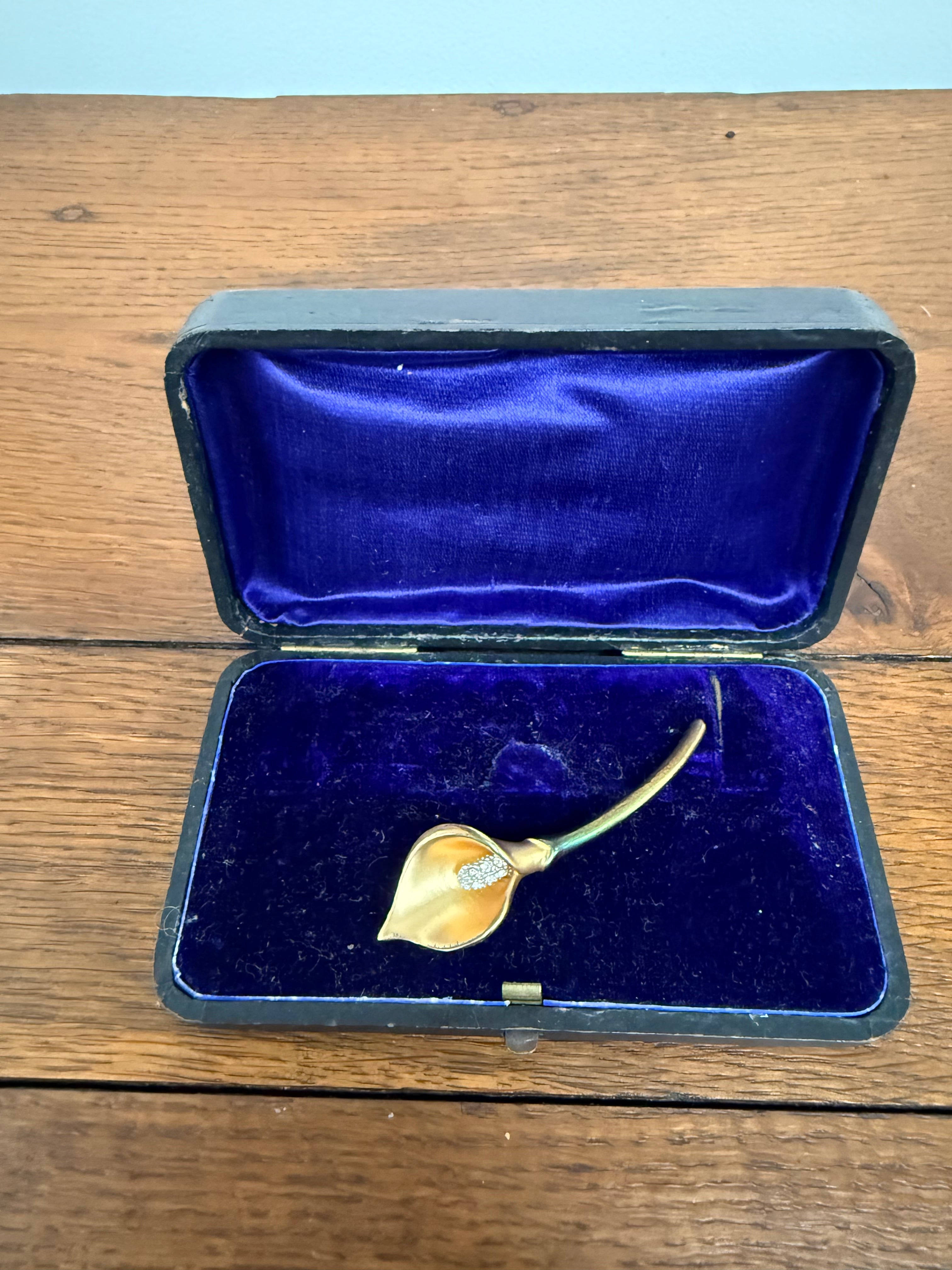 Calla Lily Gold Tone & Rhinestone Vintage brooch | Antique & Vintage | Moonee Ponds Antiques | Australia Wide Delivery