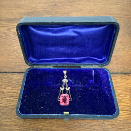 Vintage 9ct Silver Lined Pendant With Pink/Red Stone