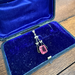 Vintage 9ct Silver Lined Pendant With Pink/Red Stone