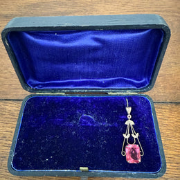 Vintage 9ct Silver Lined Pendant With Pink/Red Stone