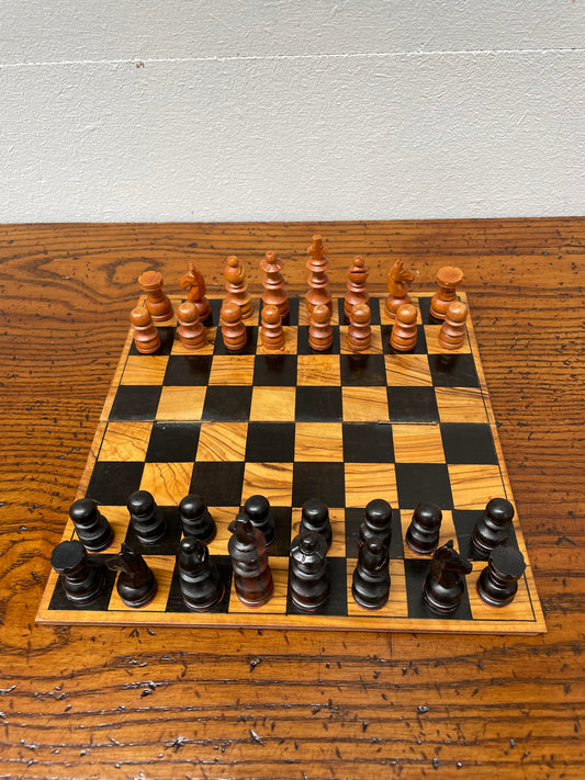 Antique Jerusalem Travelling Chess Box Made from Olive Wood Complete with Board & Pieces