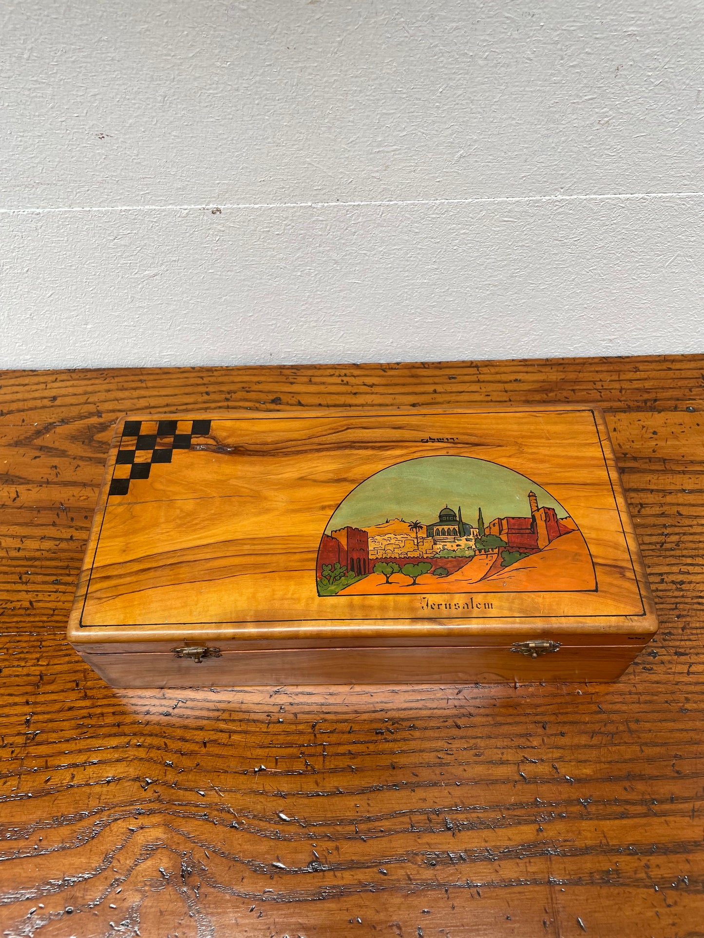 Antique Jerusalem Travelling Chess Box Made from Olive Wood Complete with Board & Pieces