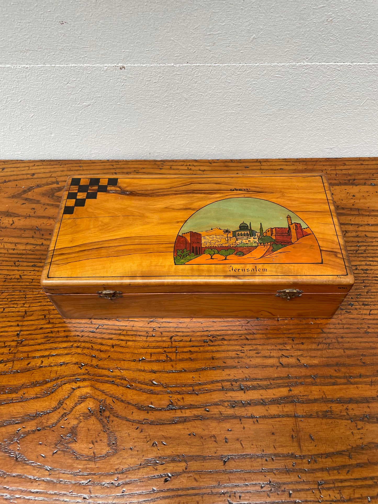 Antique Jerusalem Travelling Chess Box Made from Olive Wood Complete with Board & Pieces