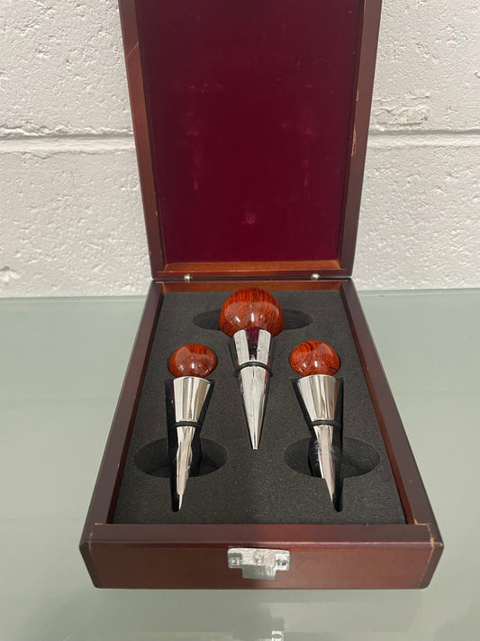 Vintage Wine Stoppers With Case