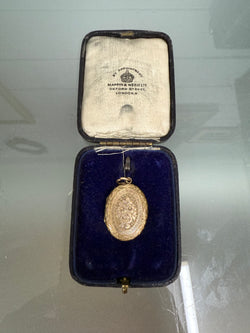 Victorian 9 Carat Gold Mourning Locket | Antique & Vintage | Moonee Ponds Antiques | Australia Wide Delivery