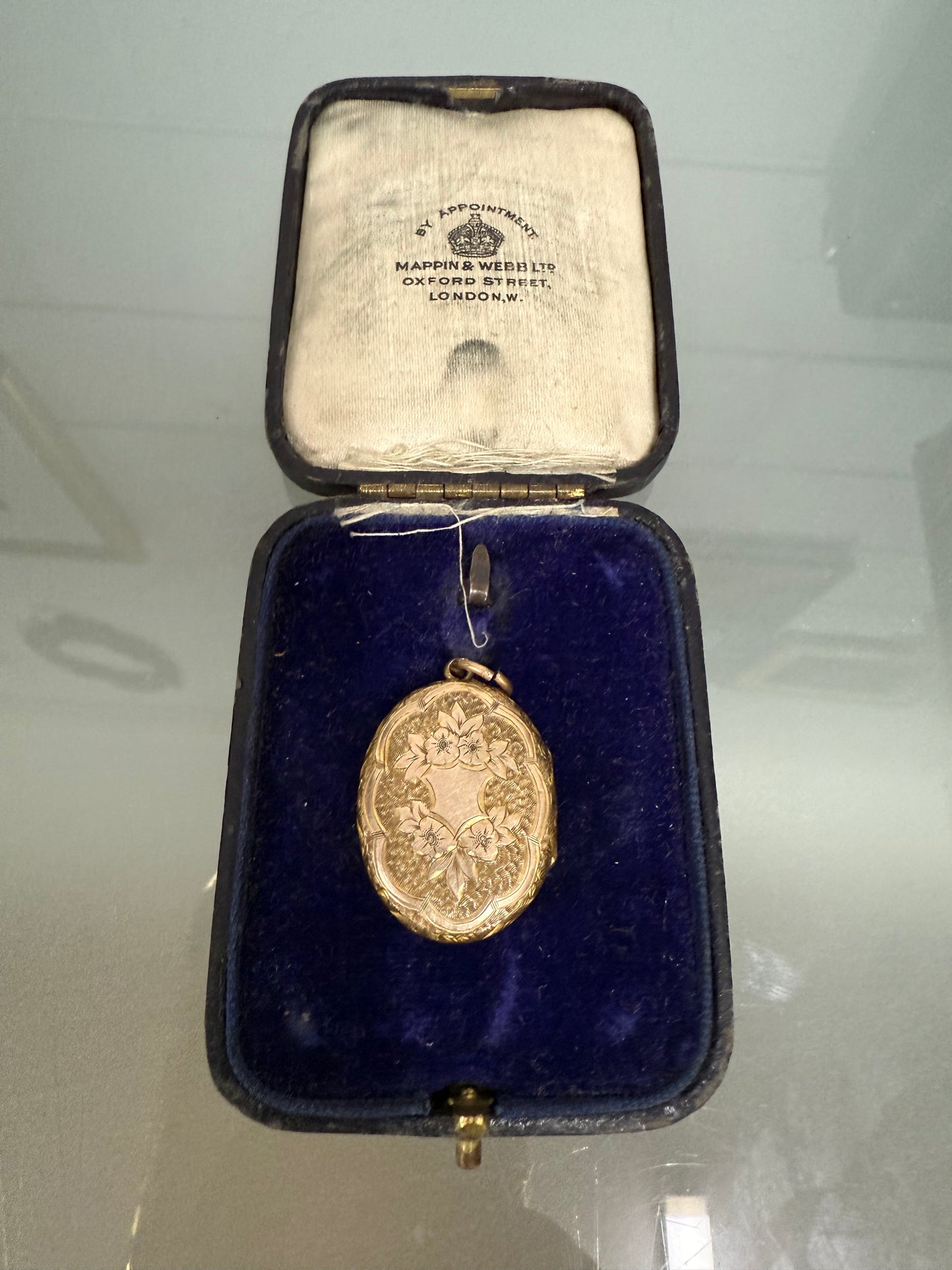 Victorian 9 Carat Gold Mourning Locket