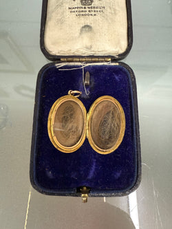 Victorian 9 Carat Gold Mourning Locket | Antique & Vintage | Moonee Ponds Antiques | Australia Wide Delivery